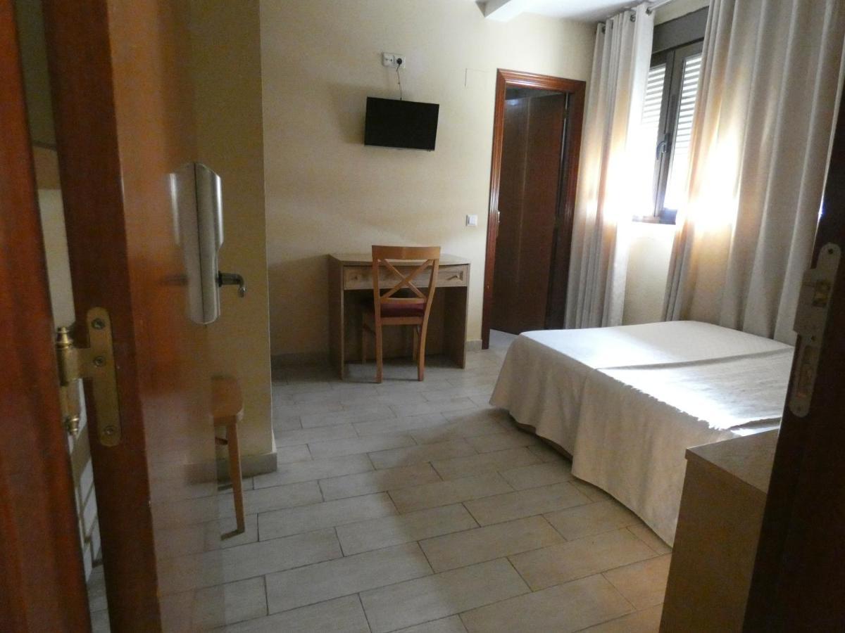 Hotel Vivar Griñón Екстериор снимка