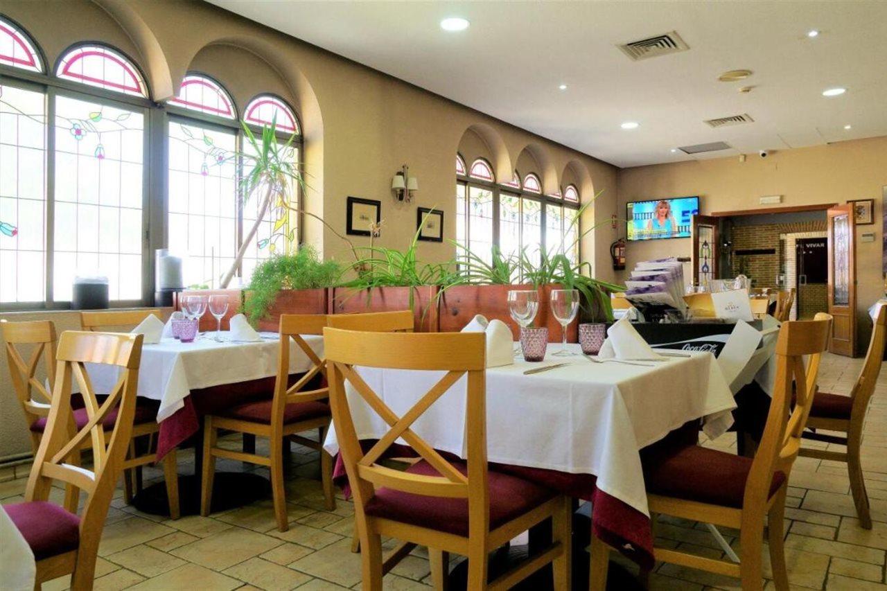 Hotel Vivar Griñón Екстериор снимка