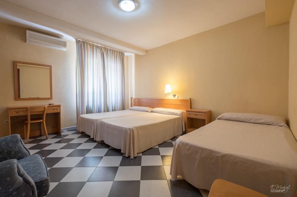 Hotel Vivar Griñón Екстериор снимка