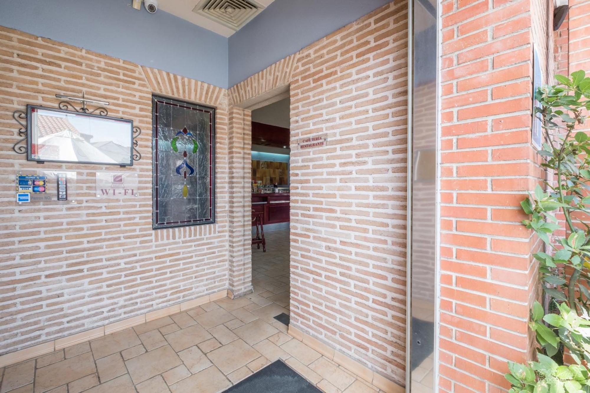 Hotel Vivar Griñón Екстериор снимка