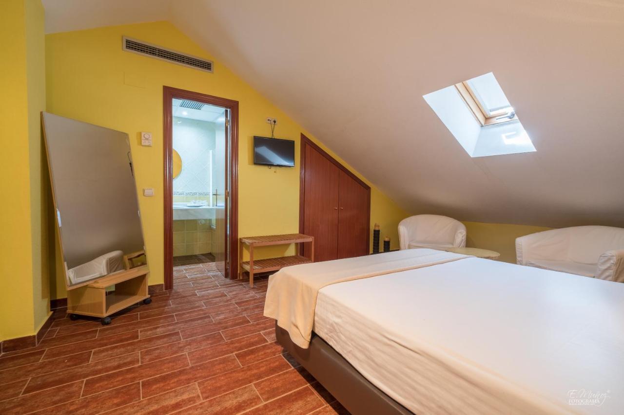 Hotel Vivar Griñón Екстериор снимка